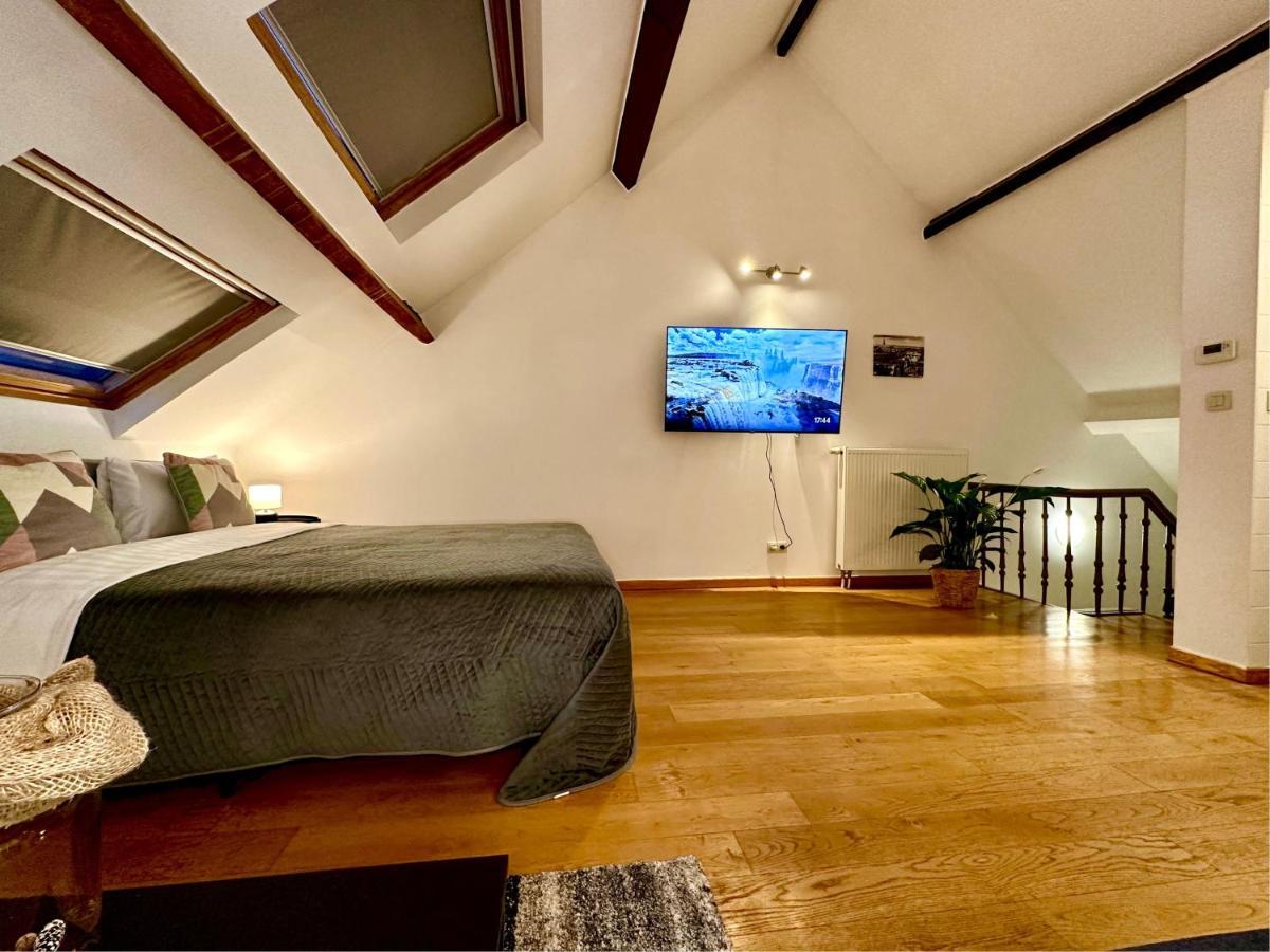 Luxury Museum By Rikas Appartement *